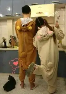  找比较文艺的情侣个性签名,头像,昵称,爱情成分不要太明显,谢谢啦