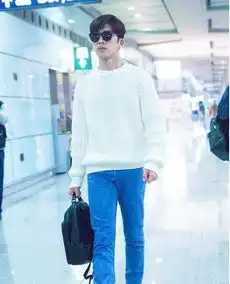  高圆圆买n件倪妮井宝当情侣装,白毛衣超实穿