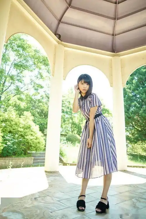  日本女生教你怎么拍照即淑女又可爱日本女生流行的拍照姿势