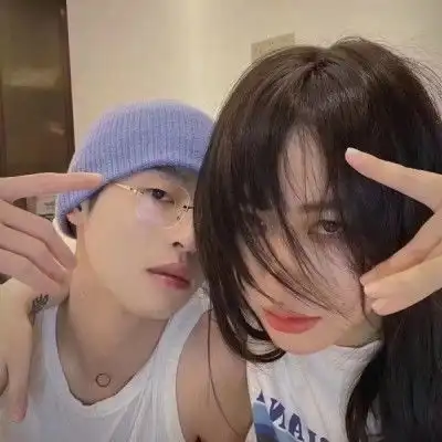  情侣头像七我让你心动,你让我心安