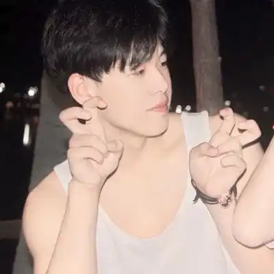  关于生活文案情侣头像图片甜甜蜜蜜