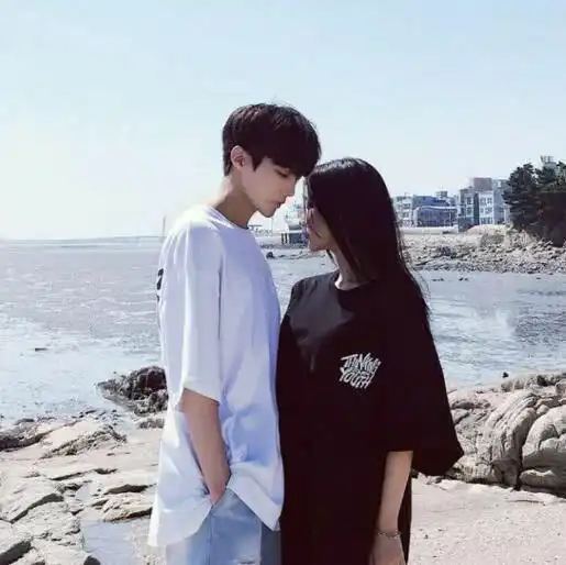  跟男生聊天,这3条消息最好不要秒回,否则卑微到骨子里