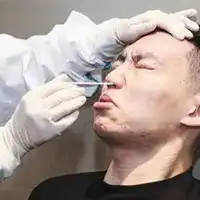  核酸检测捅嗓子表情包