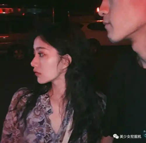  这些网红情侣比车内激吻的景甜张继科甜100倍啊