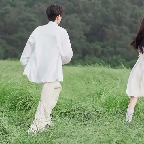  谈恋爱要双向奔赴才有意思双向的奔赴才更有意义下一句