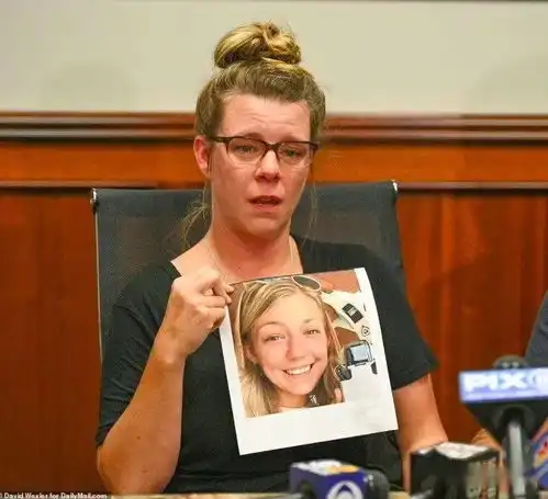  恩爱情侣开房车环游美国两个月后,只有一个人回,后来这个人也消失了