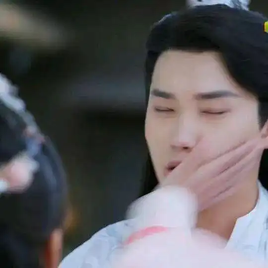  情侣头像我混世大魔王申请做你的可爱小朋友