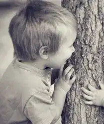  谁有灰色的qq情侣头像照片要两张情侣的哦