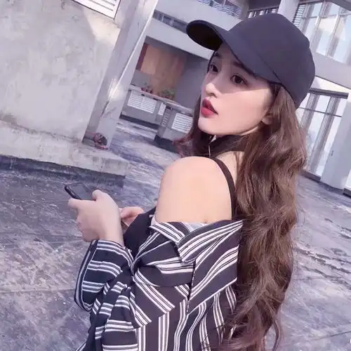  这个图片是情侣头像嘛