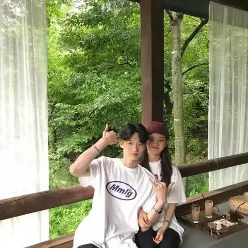  缠缠绵绵情侣头像微信你最重要可爱点