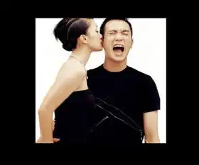  小s黄子佼谢娜刘烨曝明星情侣分手前亲密照