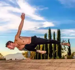  这对情侣用瑜伽来秀恩爱,简直性感到爆