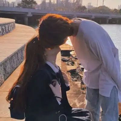  ins真人秀恩爱又不失可爱的情侣头像希望往后的日子都充满了希望