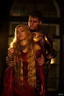  权力的游戏色后姐弟恋cos感情破裂,纠缠不休