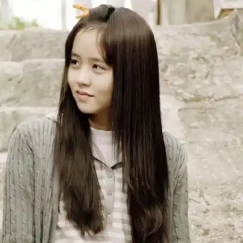  壁纸头像喜欢不一定就要在一起你要相信每一种距离都有它存在的意义