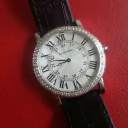  一个男人用女人的手表做微信头像,是想暗示什么或者是想表达什么用女人手表做头像应该是想向某个女人