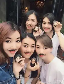 高圆圆晒照表白闺蜜22年友情,却被网友催生了