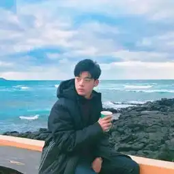  微信情侣头像一男一女两张分开的2018最新