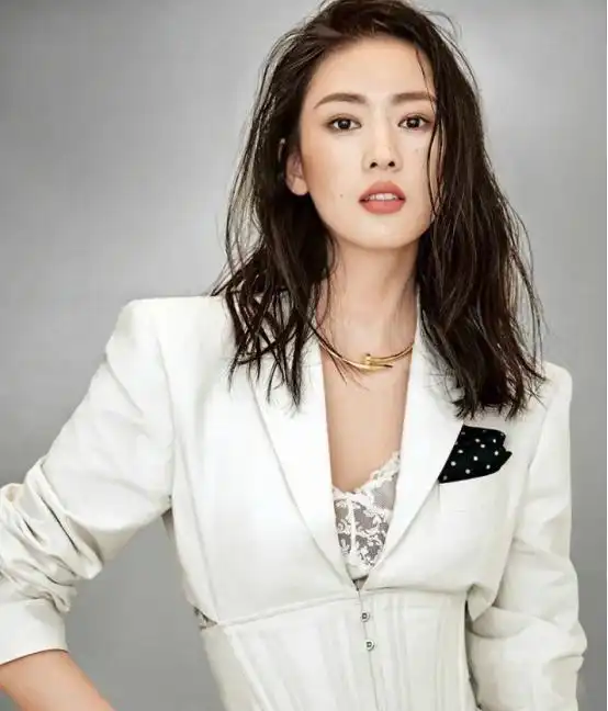  资本大鳄王冉娶小17岁童瑶,婚后10年零绯闻