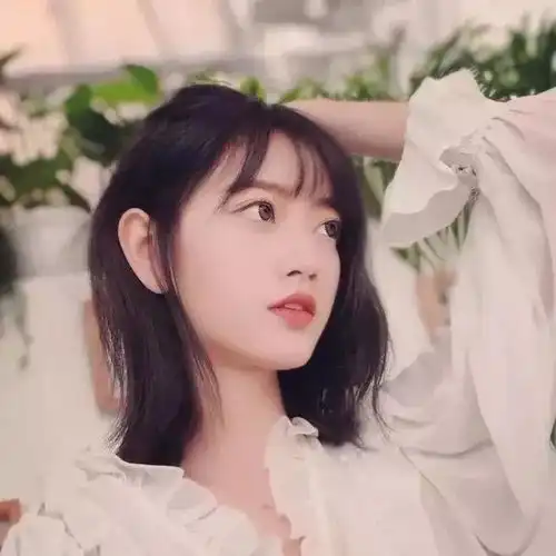 闺蜜头像想知道女生打游戏的时候都在想什么嘛