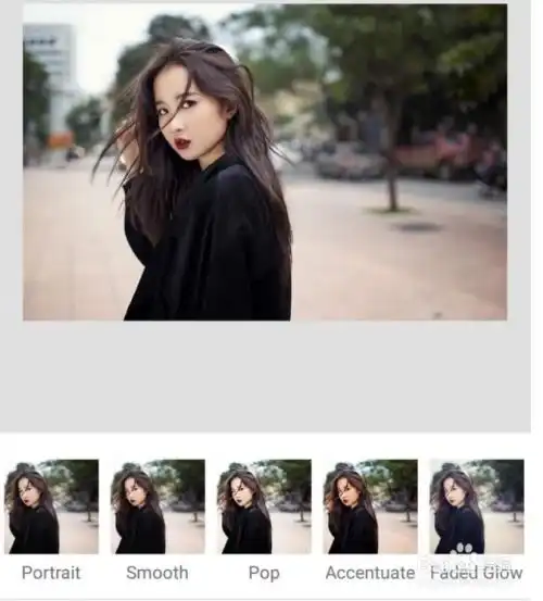  怎么用软件把同一人的两张照片合成一张