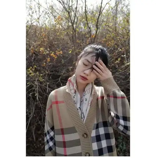 鱿鱼游戏最火主演人间香奈儿好闺蜜,韩国超模的她又获lv新身份
