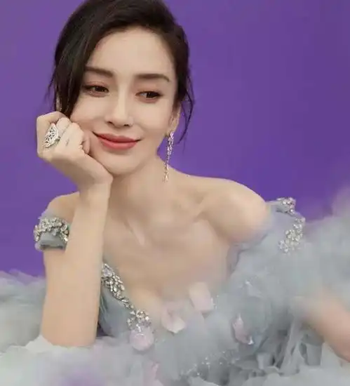  2022第一瓜贵圈顶流终于官宣离婚猜测全成石锤过年终于不无聊了