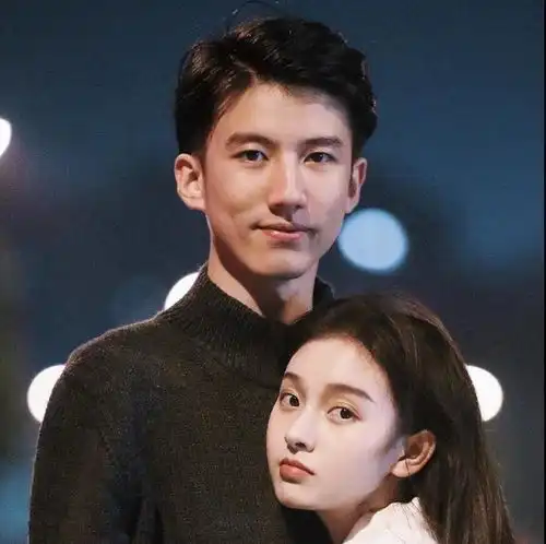  情侣头像占有欲太强真的是我的错吗