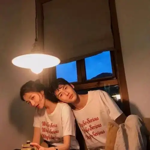  情侣头像情侣头像真人一人一半霸气0609期