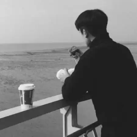  微信男生背影头像图片,希望所有朋友真的快乐