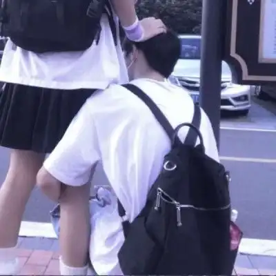  和你家猪猪一起用的可爱情侣网名