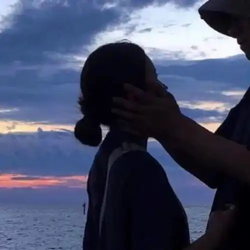  头像敲心动的情侣头像