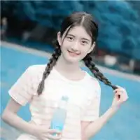  可爱甜美阿宝色面带微笑的美女qq头像图片大全