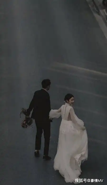  2022很幸福的情侣手机壁纸唯美的情侣皮肤大图