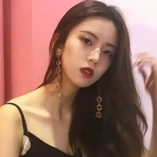  直戳心窝的个性签名,其实你明白,这个年龄,谁都不会是谁的唯一