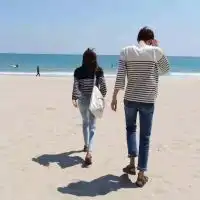  森林中的情侣头像想念你身上的味道恩爱甜蜜的情侣头像大全