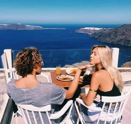  男友去世后姐姐主动抚养我儿子,如今我嫁富二代,姐姐要我50万