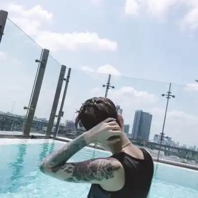  情侣头像愿我喜欢的人此生,平安喜乐