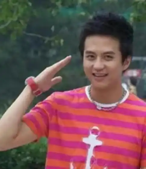  曾经年轻英俊的邓超,在走向油腻大叔的路上一去不返