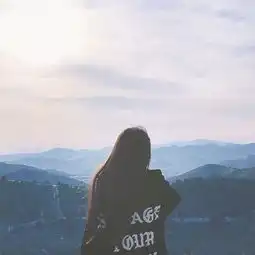  惬意的情侣头像一对喜欢你是我坚持最久的事情