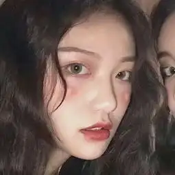 人间不值得但你我值得小清新唯美好看女生头像