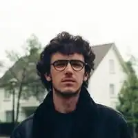  沧桑图片男生点烟微信头像图片大全