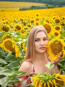  优爱斯基狗头宝马穿越乌克兰1基辅印象