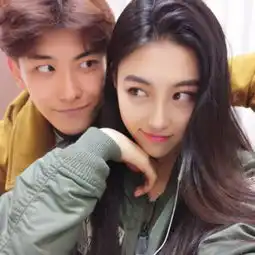  逗比情侣欢乐多