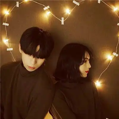  抖音最火情侣头像一左一右分开抖音情头两张最好的