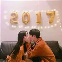  我们的日子红红火火韩系情侣头像2017最潮