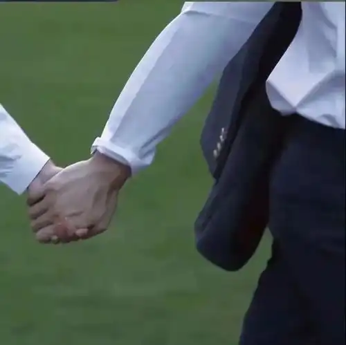  情侣头像成为例外,就是偏爱