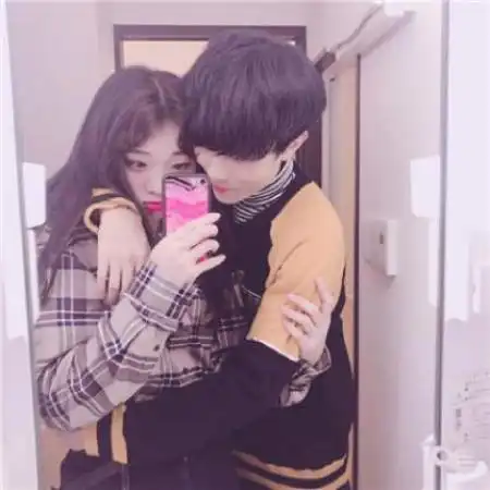  情侣头像清新唯美清纯怀抱必须留给我