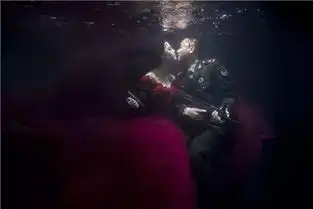 军恋为爱而生,这组军旅水下创意婚纱照美爆了