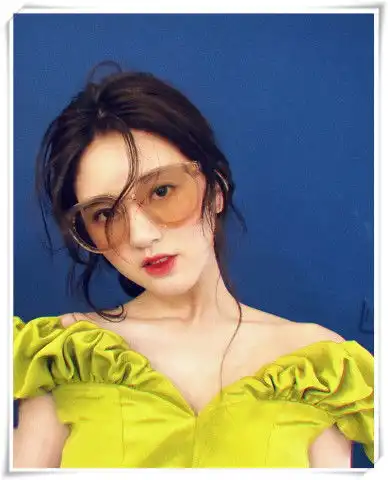  赵露思发文官宣喜讯,8字告白引网友炸锅,男生的回应也太甜了